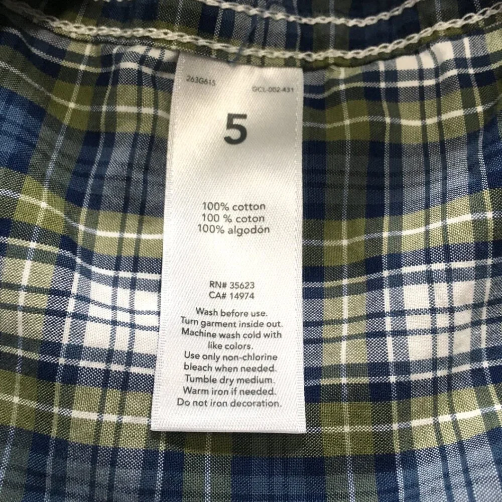 Carter's boy's long sleeved plaid shirt size 5